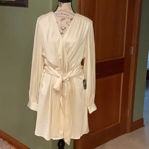 Express Cream Fabric Detail